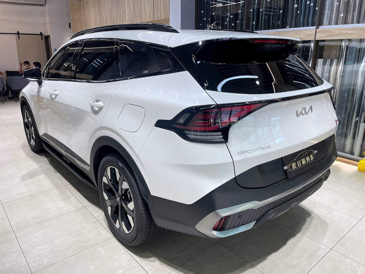 2022 Kia Sportage - FSK冰鑽F30搭配車身FSK冰鑽FX7 - 新北震宣汽車隔熱紙