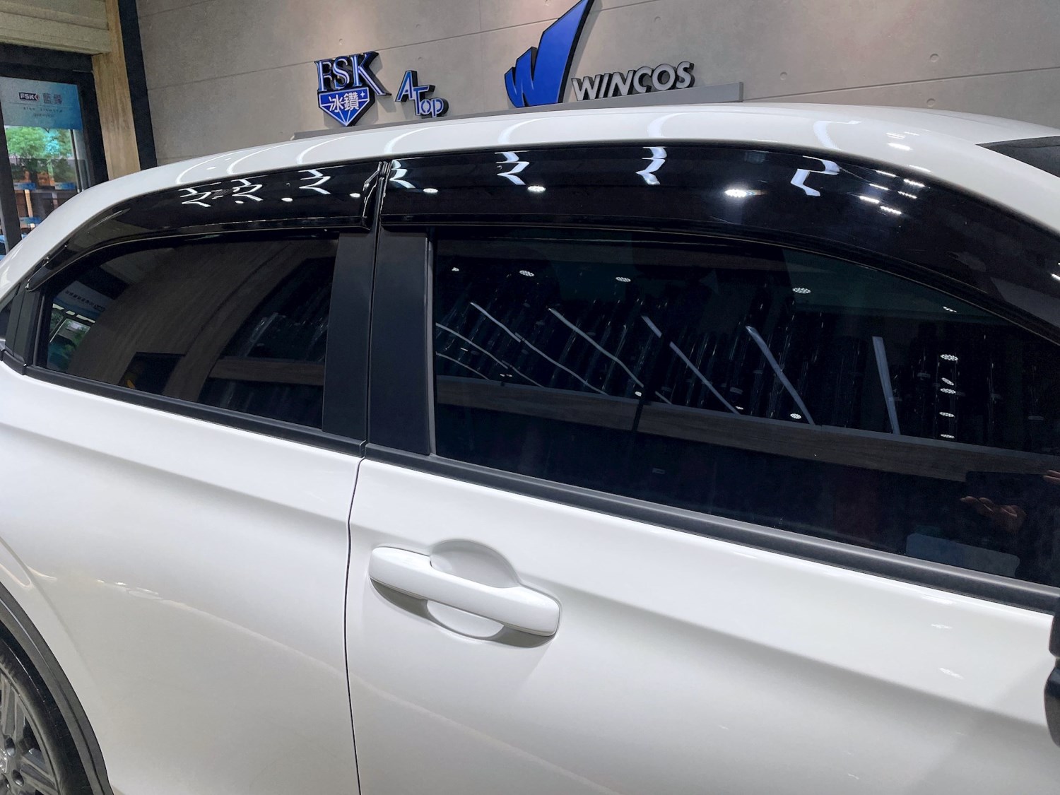 2022 Honda HR-V - 前擋FSK冰鑽F45搭配車身FSK冰鑽F20.FX7 - 新北震宣汽車隔熱紙