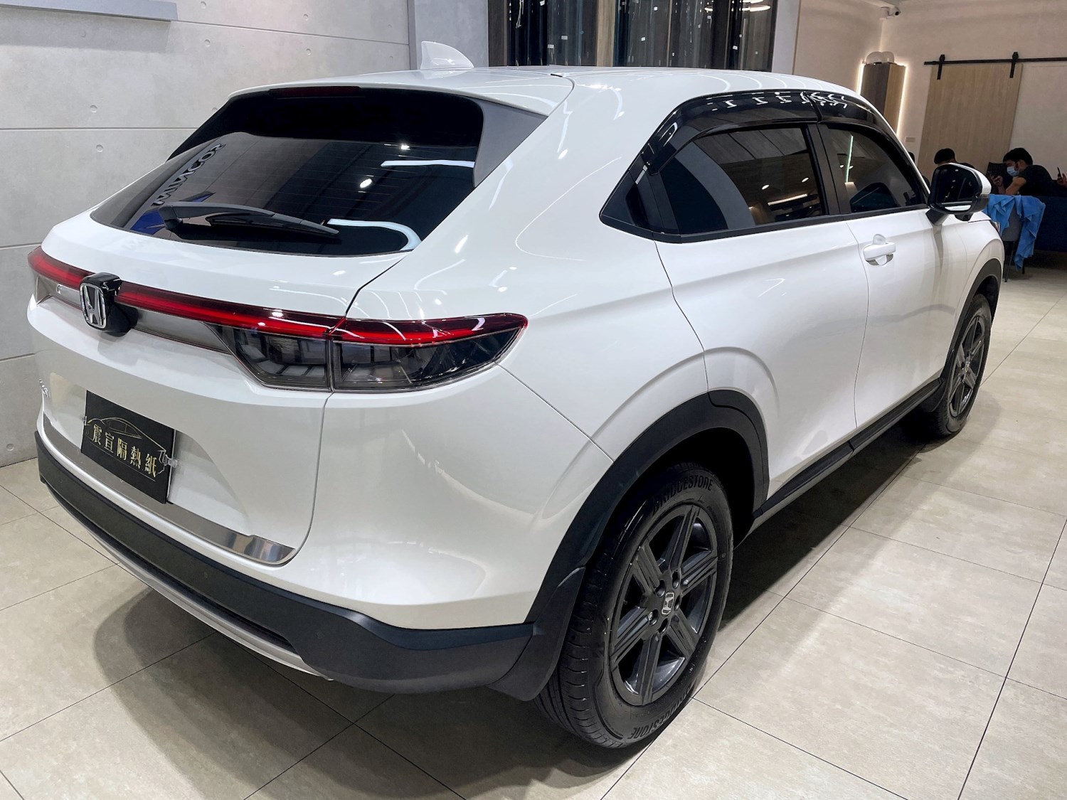 2022 Honda HR-V - 前擋FSK冰鑽F45搭配車身FSK冰鑽F20.FX7 - 新北震宣汽車隔熱紙